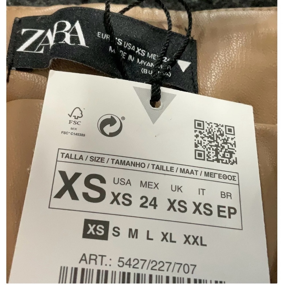 Zara Tan Faux Leather Split Hem Pants Side Zip High Rise Vegan Leather XS NWT - Picture 5 of 7